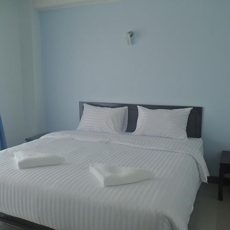 Hotel Baan Duangkamol à Phitsanulok Extérieur photo