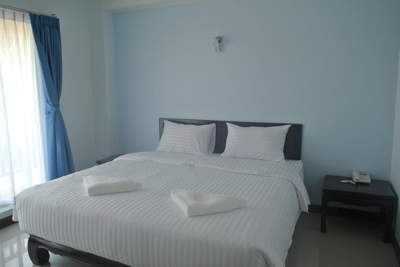 Hotel Baan Duangkamol à Phitsanulok Extérieur photo