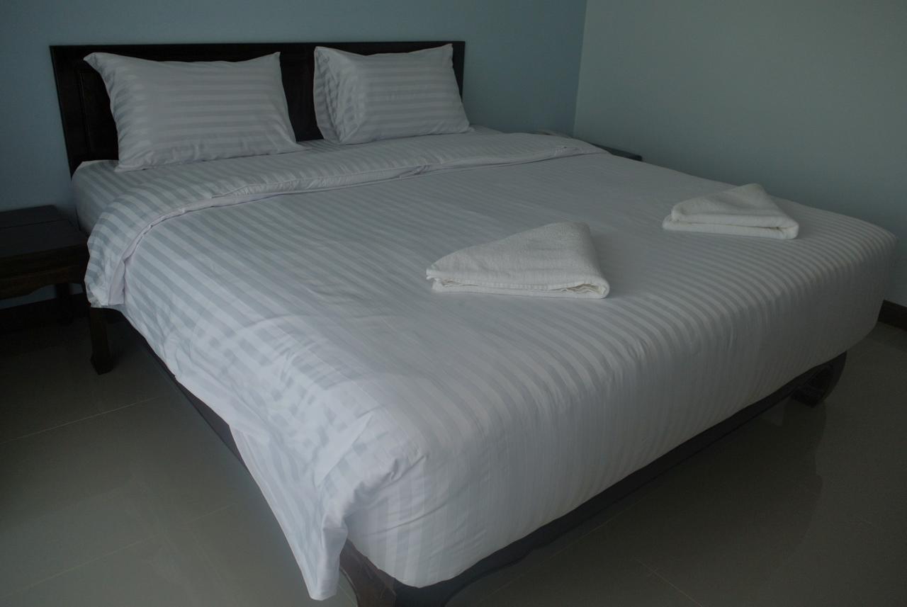 Hotel Baan Duangkamol à Phitsanulok Extérieur photo