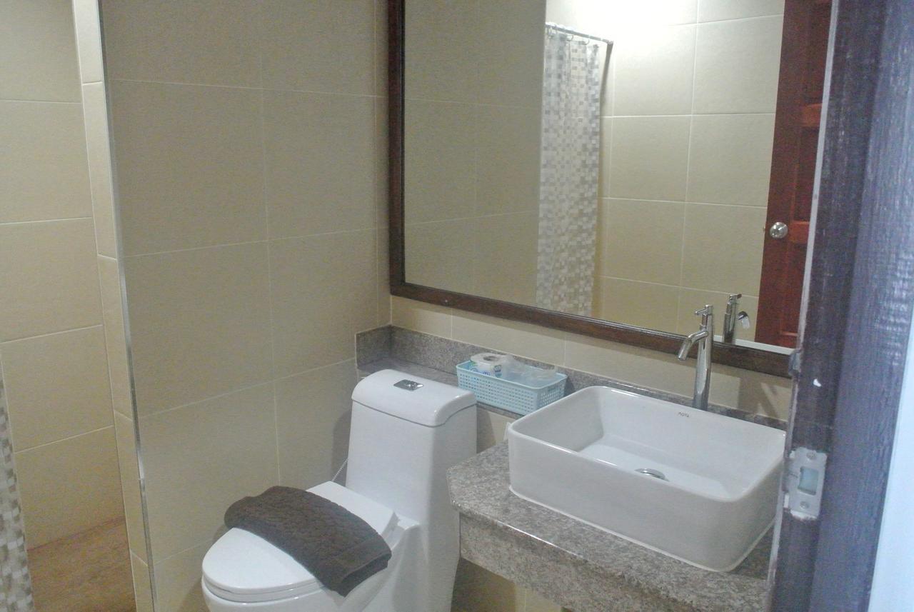 Hotel Baan Duangkamol à Phitsanulok Extérieur photo