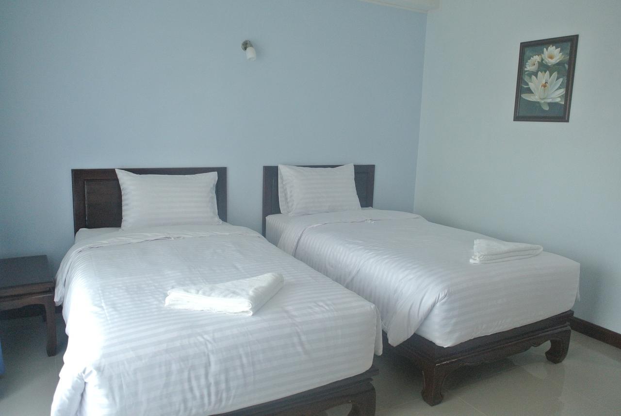 Hotel Baan Duangkamol à Phitsanulok Extérieur photo