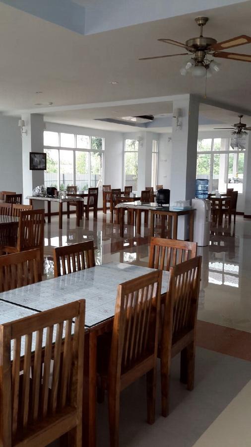 Hotel Baan Duangkamol à Phitsanulok Extérieur photo