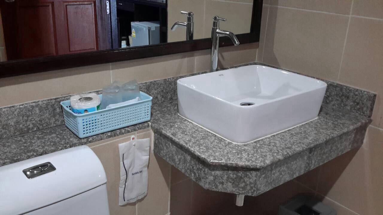 Hotel Baan Duangkamol à Phitsanulok Extérieur photo