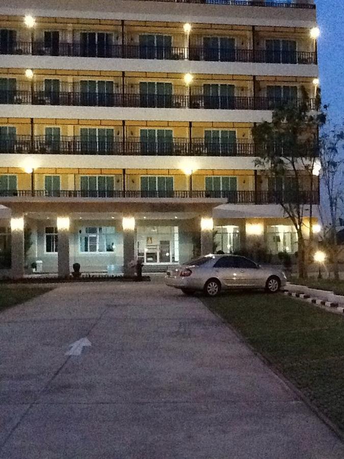 Hotel Baan Duangkamol à Phitsanulok Extérieur photo