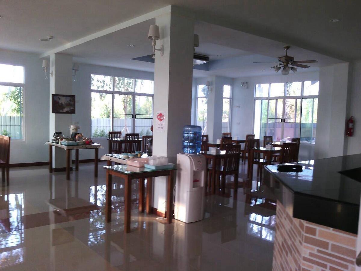 Hotel Baan Duangkamol à Phitsanulok Extérieur photo