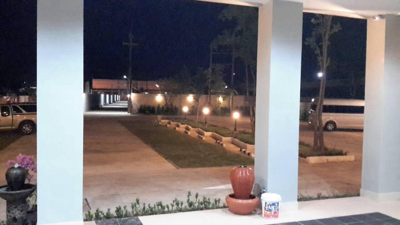 Hotel Baan Duangkamol à Phitsanulok Extérieur photo